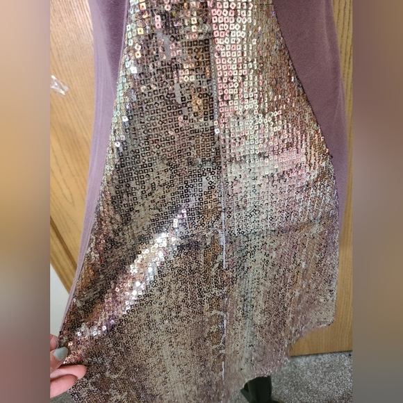 Deb Leopard Animal Print Sequin Open Back High Low Sparkle T-shirt - Picture 3 of 3